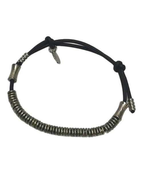 TOGA ARCHIVES（トーガアーカイブス）TOGA ARCHIVES (トーガアーカイブス) メタルバングル ブラック×シルバーの古着・服飾アイテム