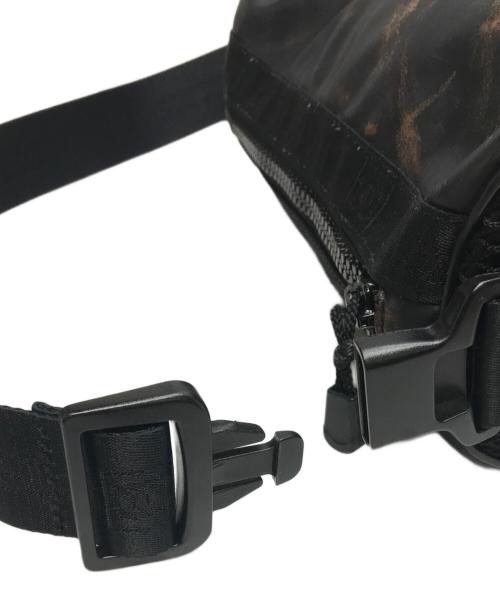 CHANEL（シャネル）CHANEL (シャネル) スポーツラインショルダーバッグ ブラックの古着・服飾アイテム