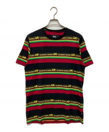 stussy（ステューシー）の古着「ラスタカラーボーダーTシャツ」｜ブラック