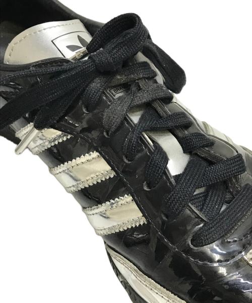 adidas（アディダス）adidas (アディダス) atmos (アトモス) SAMBA ATMOS “Tuxedo” シルバー×ブラック サイズ:28cmの古着・服飾アイテム