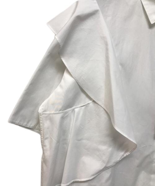 JNBY（ジェイエヌビーワイ）JNBY (ジェイエヌビーワイ) Modern Ruffle Cotton-poplin Shirt ホワイト サイズ:36 未使用品の古着・服飾アイテム