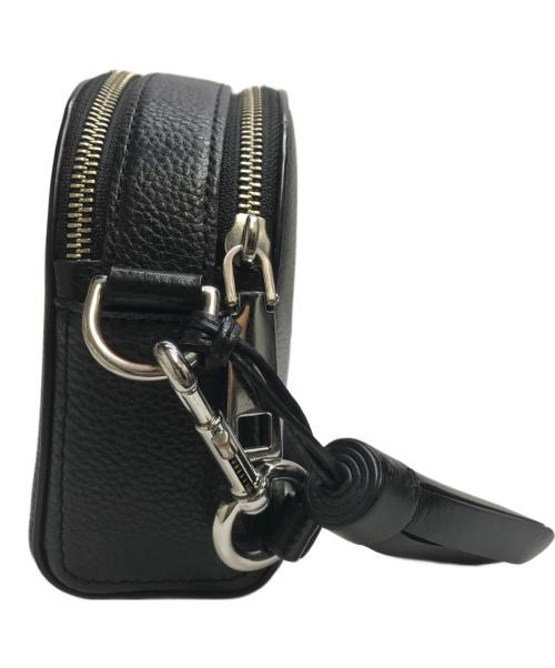 MARC JACOBS（マークジェイコブス）MARC JACOBS (マークジェイコブス) SHUTTER SMALL CAMERA ブラックの古着・服飾アイテム