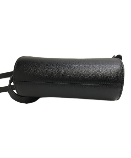 A.P.C.（アーペーセー）A.P.C. (アーペーセー) エンボス加工ハーフムーンバッグ ブラックの古着・服飾アイテム