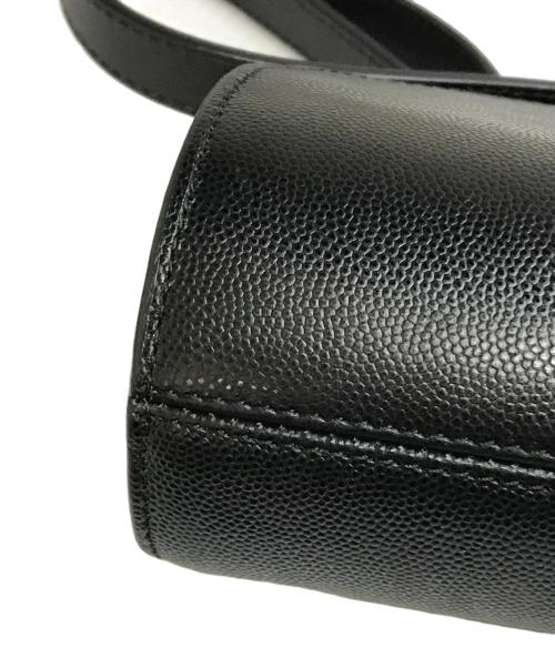 A.P.C.（アーペーセー）A.P.C. (アーペーセー) エンボス加工ハーフムーンバッグ ブラックの古着・服飾アイテム