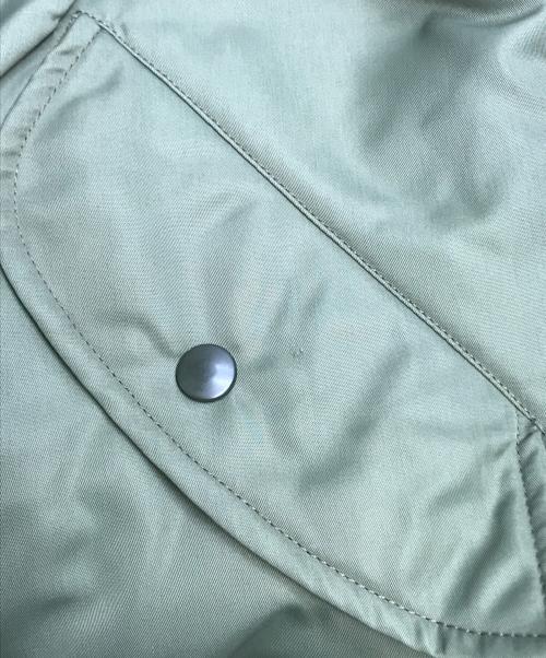 MIU MIU（ミュウミュウ）MIU MIU (ミュウミュウ) ナイロンボンバーコート オリーブ サイズ:Lの古着・服飾アイテム