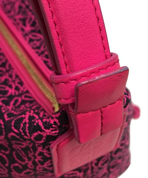 LOEWE（ロエベ）LOEWE (ロエベ) キュービィバッグ スモール ジャガード アナグラム ハンドバッグ ピンクの古着・服飾アイテム