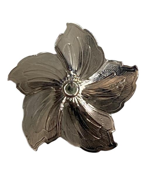 TOGA PULLA（トーガ プルラ）TOGA PULLA (トーガ プルラ) メタルフラワーピアスの古着・服飾アイテム