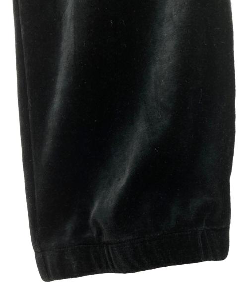 SUPREME（シュプリーム）SUPREME (シュプリーム) 22AW Studded Velour Track Pant ブラック サイズ:Sの古着・服飾アイテム