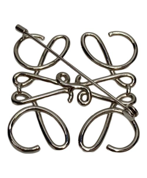 LOEWE（ロエベ）LOEWE (ロエベ) アナグラムブローチ シルバーの古着・服飾アイテム