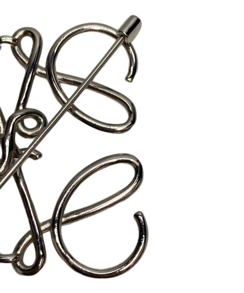 LOEWE（ロエベ）LOEWE (ロエベ) アナグラムブローチ シルバーの古着・服飾アイテム