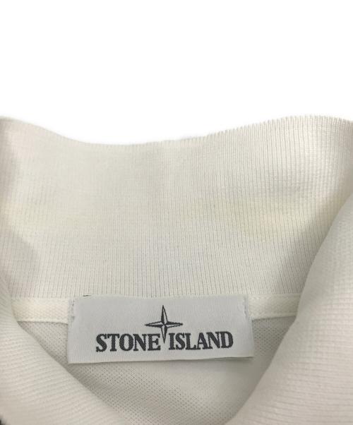 STONE ISLAND（ストーンアイランド）STONE ISLAND (ストーンアイランド) ポロシャツ ホワイト サイズ:Mの古着・服飾アイテム