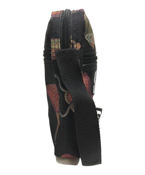 EASTPAK（イーストパック）EASTPAK (イーストパック) Vivienne Westwood (ヴィヴィアンウエストウッド) クロス ショルダーバッグ ブラックの古着・服飾アイテム