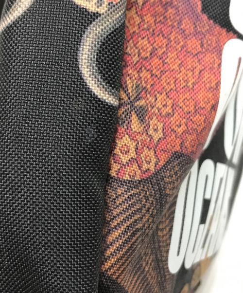 EASTPAK（イーストパック）EASTPAK (イーストパック) Vivienne Westwood (ヴィヴィアンウエストウッド) クロス ショルダーバッグ ブラックの古着・服飾アイテム