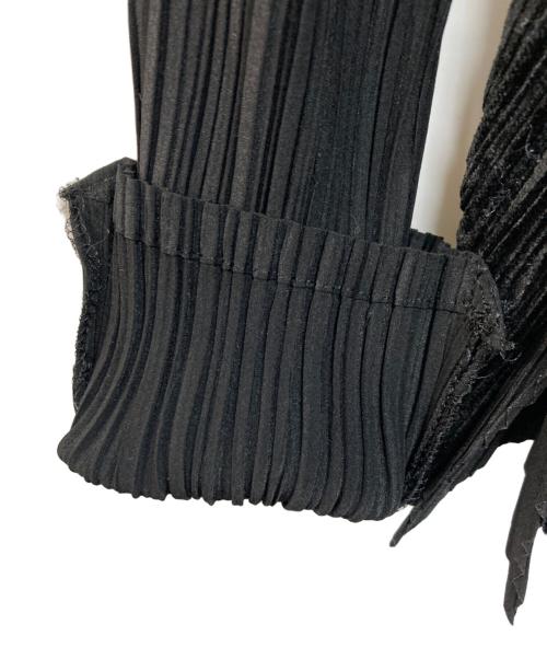 ISSEY MIYAKE FETE（イッセイミヤケフェット）ISSEY MIYAKE FETE (イッセイミヤケフェット) ダイヤ柄プリーツカットソー ブラック サイズ:03の古着・服飾アイテム