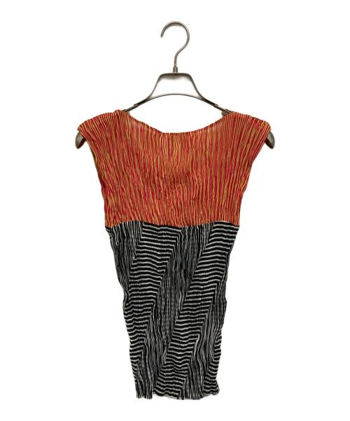 ISSEY MIYAKE（イッセイミヤケ）ISSEY MIYAKE (イッセイミヤケ) 切替ノースリーブプリーツカットソー ピンク×ブラック サイズ:2の古着・服飾アイテム
