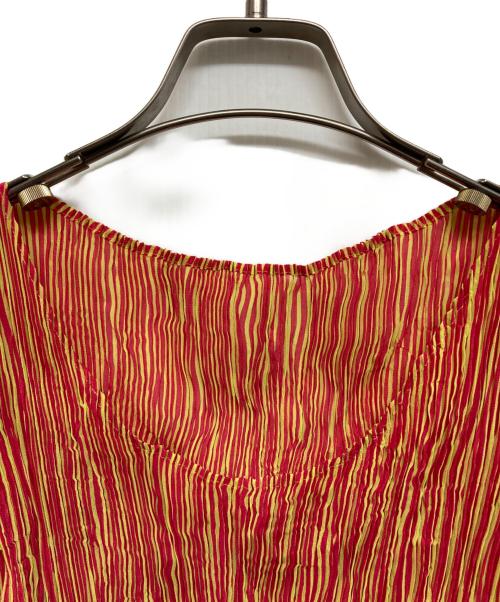 ISSEY MIYAKE（イッセイミヤケ）ISSEY MIYAKE (イッセイミヤケ) 切替ノースリーブプリーツカットソー ピンク×ブラック サイズ:2の古着・服飾アイテム