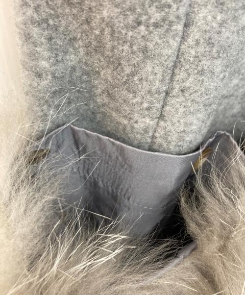 UNITED ARROWS TOKYO（ユナイテッドアローズトウキョウ）UNITED ARROWS TOKYO (ユナイテッドアローズトウキョウ) フォックスファーポケット ノースリーブコート グレー サイズ:Freeの古着・服飾アイテム