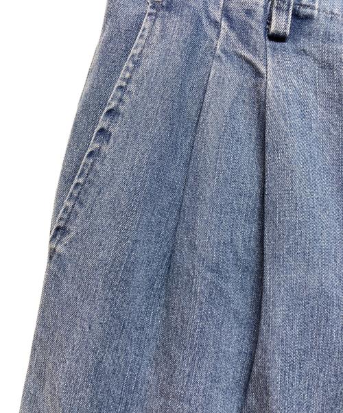 SLOBE IENA（スローブ イエナ）SLOBE IENA (スローブ イエナ) 25SS LEDENIM TUCK TROUSERデニム ブルー サイズ:40 未使用品の古着・服飾アイテム