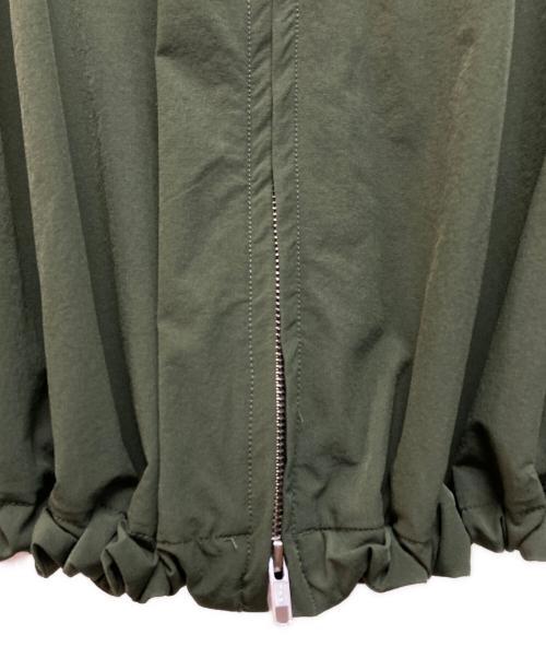 OMMO（オーエムエムオー）OMMO (オーエムエムオー) DRAWSTRING BACK ZIP JK カーキ サイズ:Freeの古着・服飾アイテム