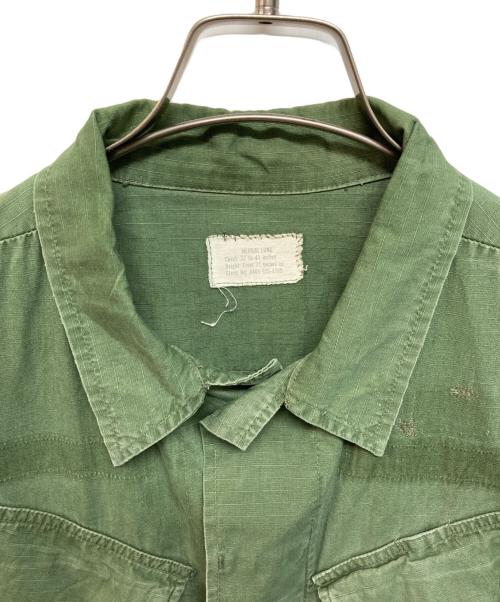 US ARMY（ユーエスアーミー）US ARMY (ユーエスアーミー) 60s 4thジャングルファティーグ ジャケット カーキ サイズ:Mの古着・服飾アイテム