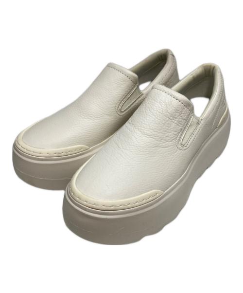 UGG（アグ）UGG (アグ) マリン メガ スリッポン ホワイト サイズ:24.5cmの古着・服飾アイテム