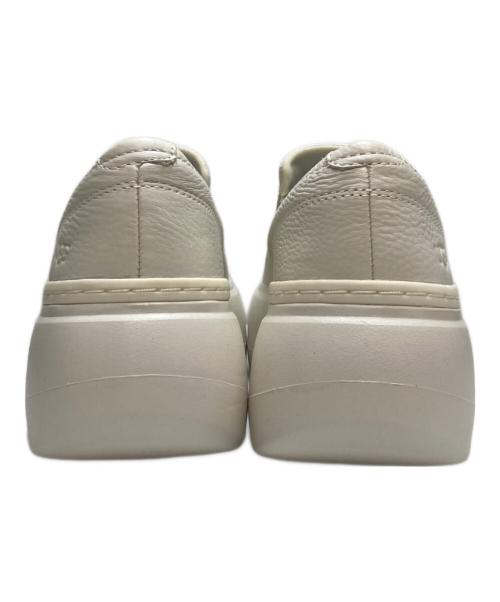 UGG（アグ）UGG (アグ) マリン メガ スリッポン ホワイト サイズ:24.5cmの古着・服飾アイテム