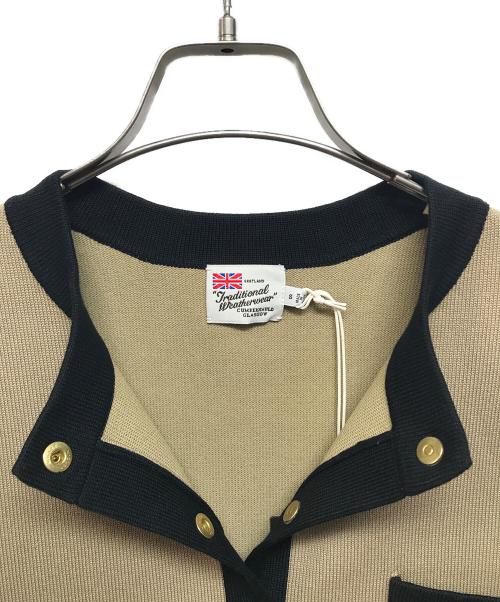 Traditional Weatherwear（トラディショナルウェザーウェア）Traditional Weatherwear (トラディショナルウェザーウェア) ARKLEY KNIT カーディガン ベージュ サイズ:SIZE Mの古着・服飾アイテム