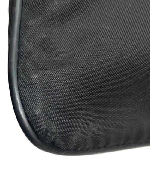 PRADA（プラダ）PRADA (プラダ) ナイロンショルダーバッグ ブラックの古着・服飾アイテム