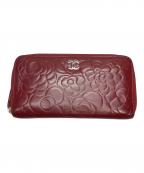 CHANELシャネル）の古着「カメリアラウンドファスナー財布」｜レッド