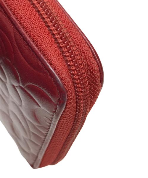 CHANEL（シャネル）CHANEL (シャネル) カメリアラウンドファスナー財布 レッドの古着・服飾アイテム