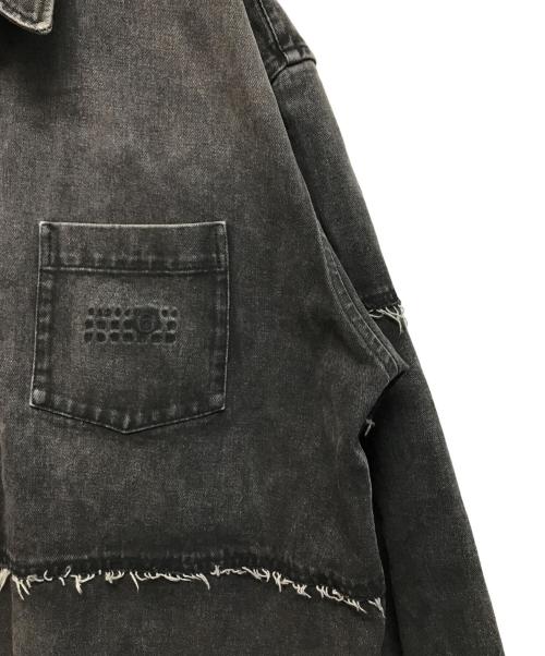 MM6 Maison Margiela（エムエムシックスメゾンマルジェラ）MM6 Maison Margiela (エムエムシックスメゾンマルジェラ) ローエッジ コットン デニムシャツ ウォッシュグレー サイズ:SIZE 50の古着・服飾アイテム