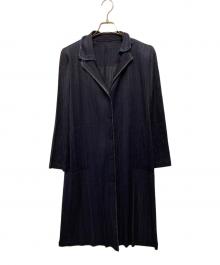 PLEATS PLEASE（プリーツプリーズ）の古着「シャギートリム ショルダーパッド プリーツコート」｜ネイビー