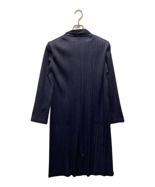 PLEATS PLEASE（プリーツプリーズ）PLEATS PLEASE (プリーツプリーズ) シャギートリム ショルダーパッド プリーツコート ネイビー サイズ:SIZE 2の古着・服飾アイテム