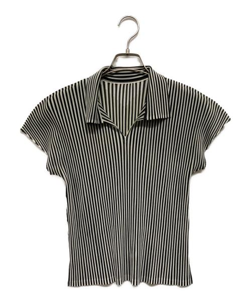 PLEATS PLEASE（プリーツプリーズ）PLEATS PLEASE (プリーツプリーズ) プリーツカットソー ホワイト×ブラック サイズ:SIZE 3の古着・服飾アイテム