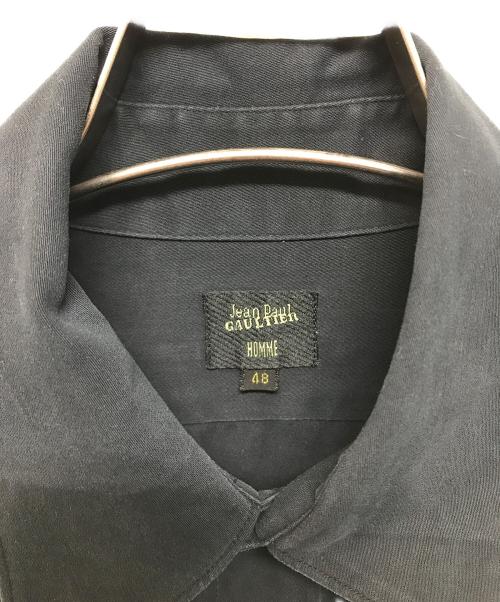 Jean Paul Gaultier homme（ジャンポールゴルチェオム）Jean Paul Gaultier homme (ジャンポールゴルチェオム) 袖ベルトスナップボタンシャツ ブラック サイズ:SIZE Lの古着・服飾アイテム