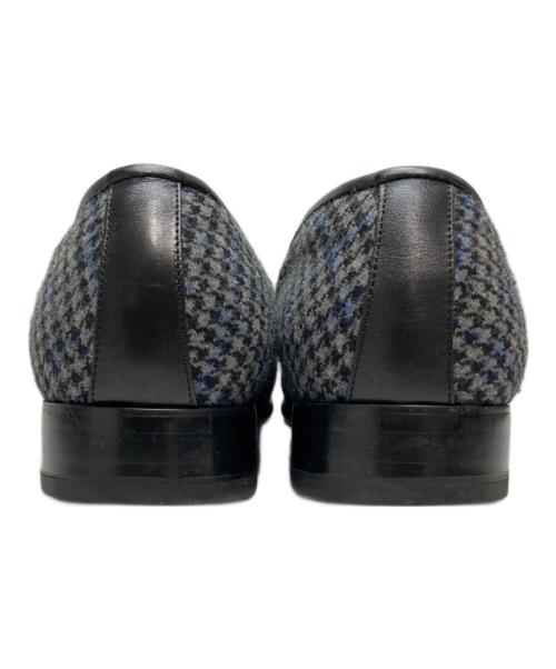 42ND ROYAL HIGHLAND（フォーティーセカンドロイヤルハイランド）42ND ROYAL HIGHLAND (フォーティーセカンドロイヤルハイランド) タッセルローファー グレー サイズ:SIZE 40の古着・服飾アイテム