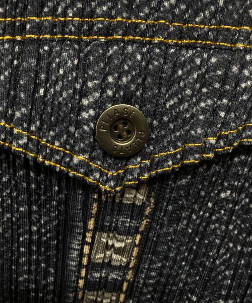 PLEATS PLEASE（プリーツプリーズ）PLEATS PLEASE (プリーツプリーズ) デニム転写プリーツジャケット ネイビー サイズ:SIZE 3の古着・服飾アイテム
