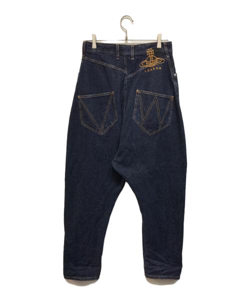 Vivienne Westwood（ヴィヴィアンウエストウッド）Vivienne Westwood (ヴィヴィアンウエストウッド) TWISTED SEAM JEANS デニムサルエルパンツ インディゴ サイズ:Sの古着・服飾アイテム