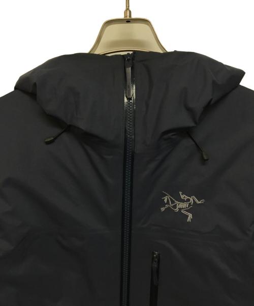 ARC'TERYX（アークテリクス）ARC'TERYX (アークテリクス) BETA INSULATED JACKET M（ベータ インサレーテッド ジャケット メンズ） ブラックサファイア サイズ:XSの古着・服飾アイテム