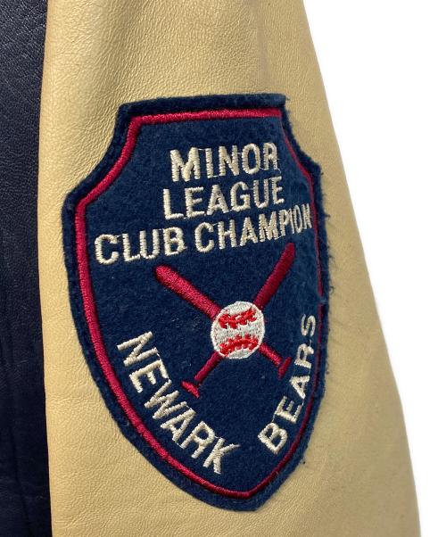 AVIREX（アヴィレックス）AVIREX (アヴィレックス) ラムレザースタジャン ネイビー×ベージュ サイズ:Mの古着・服飾アイテム