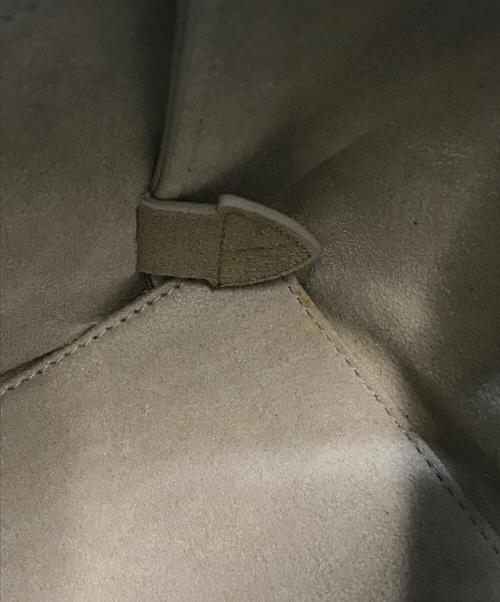 Maison Margiela（メゾンマルジェラ）Maison Margiela (メゾンマルジェラ) スナッチドトートバッグ アイボリーの古着・服飾アイテム