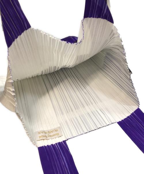 PLEATS PLEASE（プリーツプリーズ）PLEATS PLEASE (プリーツプリーズ) Kazumasa NAGAI (カズマサ ナガイ) トートバッグ ホワイト×ネイビーの古着・服飾アイテム