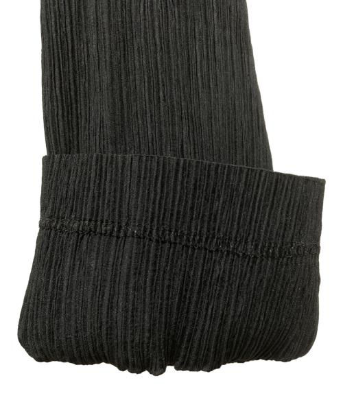 ISSEY MIYAKE WHITE LABEL（イッセイミヤケホワイトレーベル）ISSEY MIYAKE WHITE LABEL (イッセイミヤケホワイトレーベル) プリーツ3Bジャケット ブラック サイズ:SIZE 3の古着・服飾アイテム