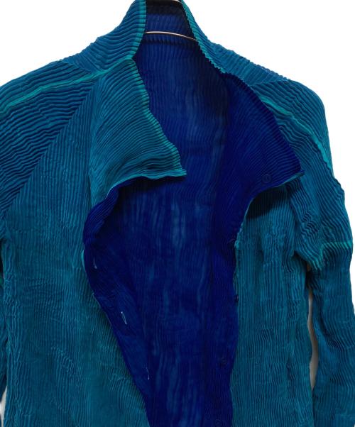 ISSEY MIYAKE（イッセイミヤケ）ISSEY MIYAKE (イッセイミヤケ) プリーツカーディガン ブルー サイズ:SIZE 2の古着・服飾アイテム