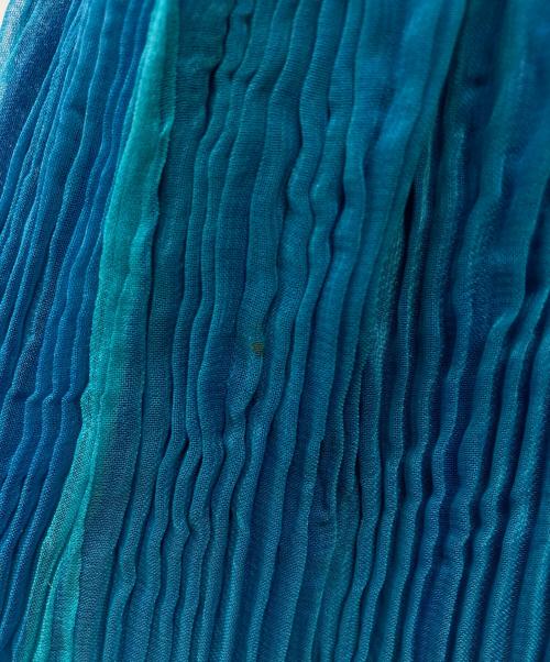 ISSEY MIYAKE（イッセイミヤケ）ISSEY MIYAKE (イッセイミヤケ) プリーツカーディガン ブルー サイズ:SIZE 2の古着・服飾アイテム