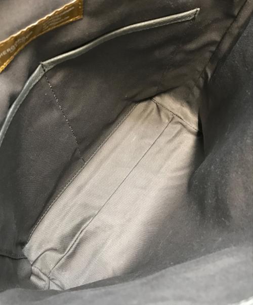 HERGOPOCH（エルゴポック）HERGOPOCH (エルゴポック) エンボスレザートートバッグ グレーの古着・服飾アイテム