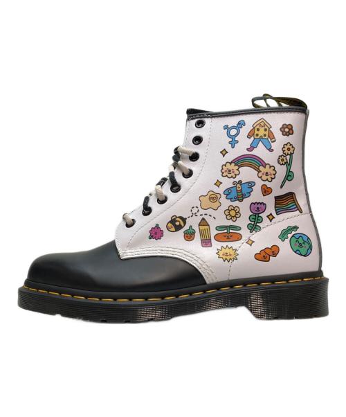 Dr.Martens（ドクターマーチン）Dr.Martens (ドクターマーチン) WEDNESDAY HOLMES 8ホールブーツ ホワイト×ブラック サイズ:26cm 未使用品の古着・服飾アイテム