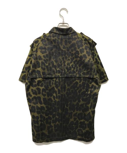 BURBERRY（バーバリー）BURBERRY (バーバリー) エポレットハーフジップ半袖シャツ ブラウン サイズ:XSの古着・服飾アイテム
