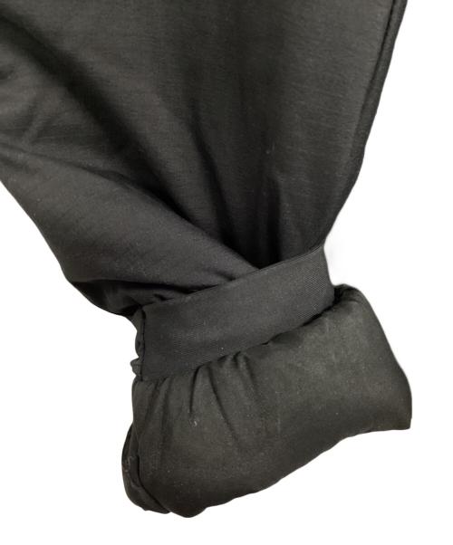 ARC'TERYX（アークテリクス）ARC'TERYX (アークテリクス) W ATOM AR HOODY ブラック サイズ:SIZE Ｓの古着・服飾アイテム