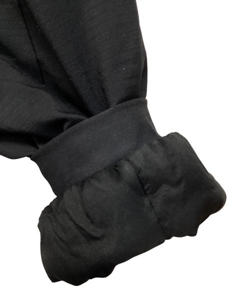 ARC'TERYX（アークテリクス）ARC'TERYX (アークテリクス) W ATOM AR HOODY ブラック サイズ:SIZE Ｓの古着・服飾アイテム